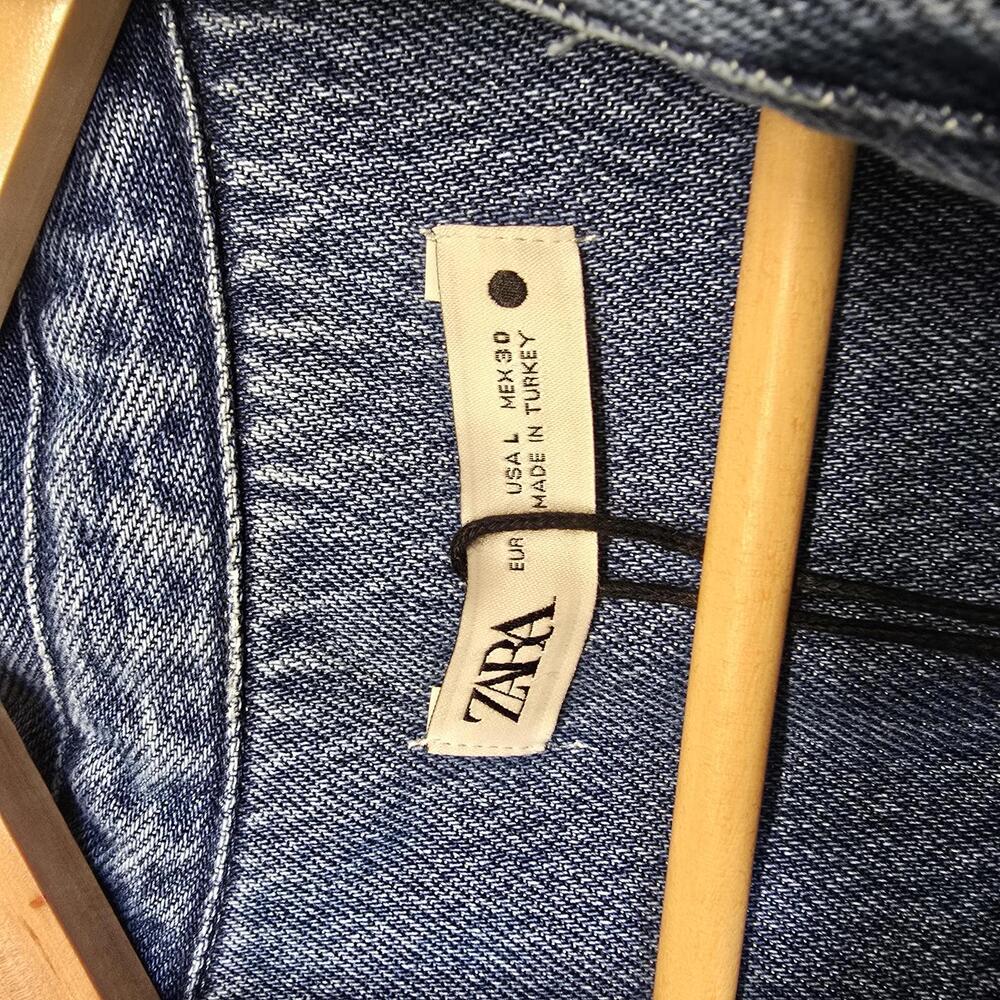 NWT Zara Women's Denim Blouse with Puff Sleeves large - Picture 2 of 5